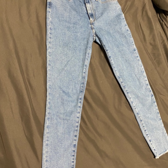 Levi 721 High Rise Skinny - Picture 2 of 5
